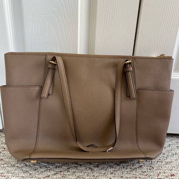 Michael Kors Purse - Picture 3 of 8